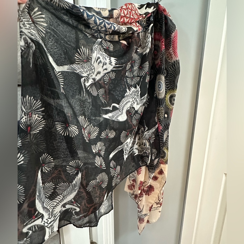 DESIGUAL | Japanese Inspired Rectangle Scarf - Picture 4 of 6